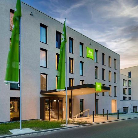 Hotel Ibis Styles FDH Exterior foto