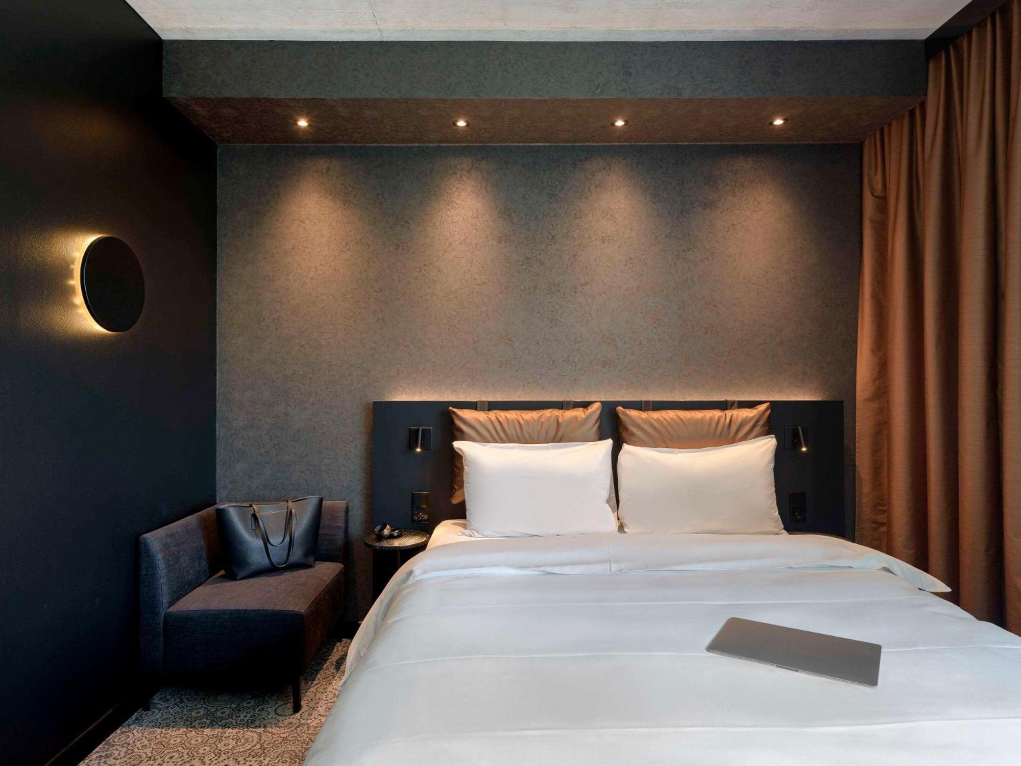 Hotel Ibis Styles FDH Exterior foto