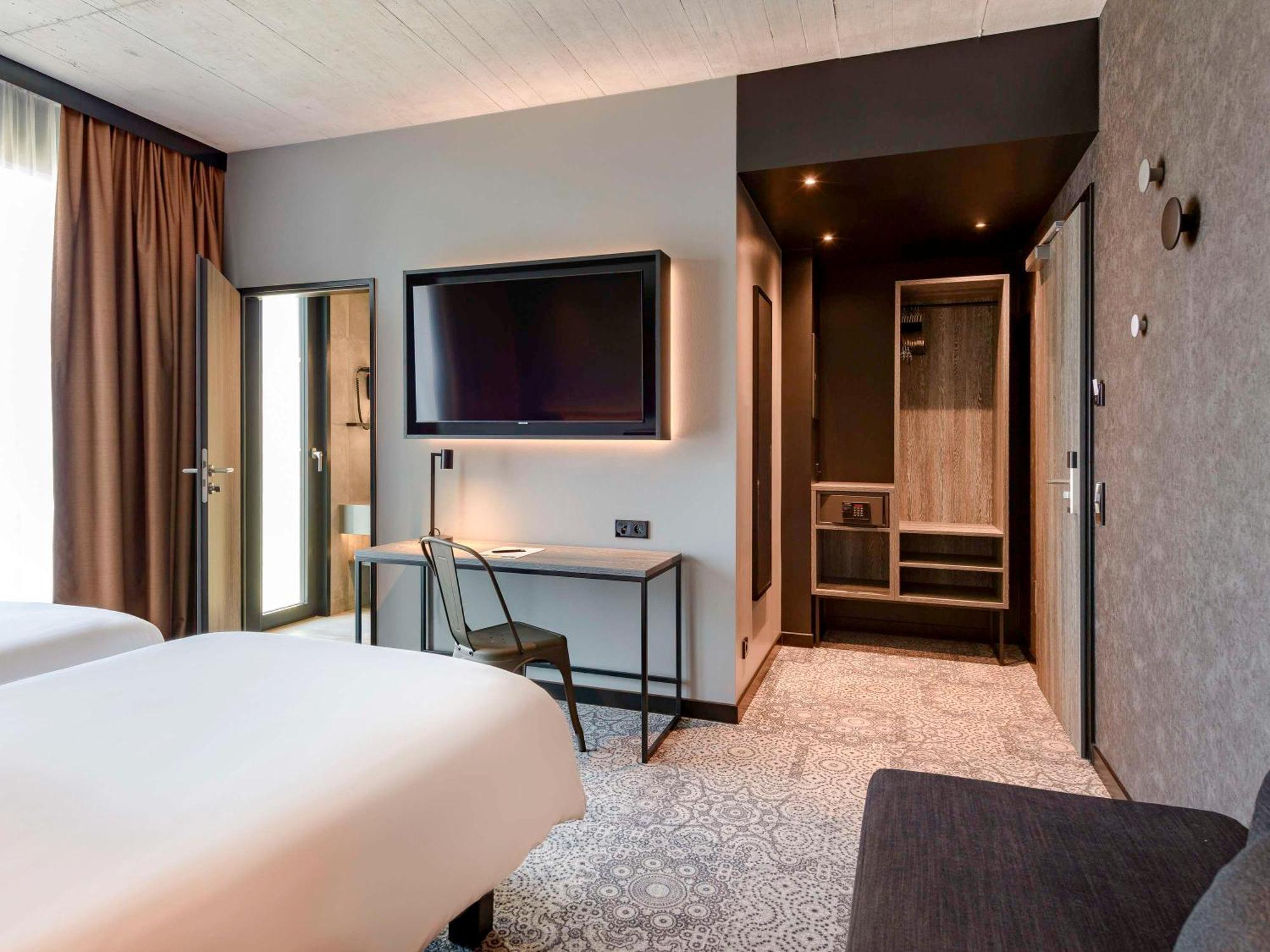 Hotel Ibis Styles FDH Exterior foto