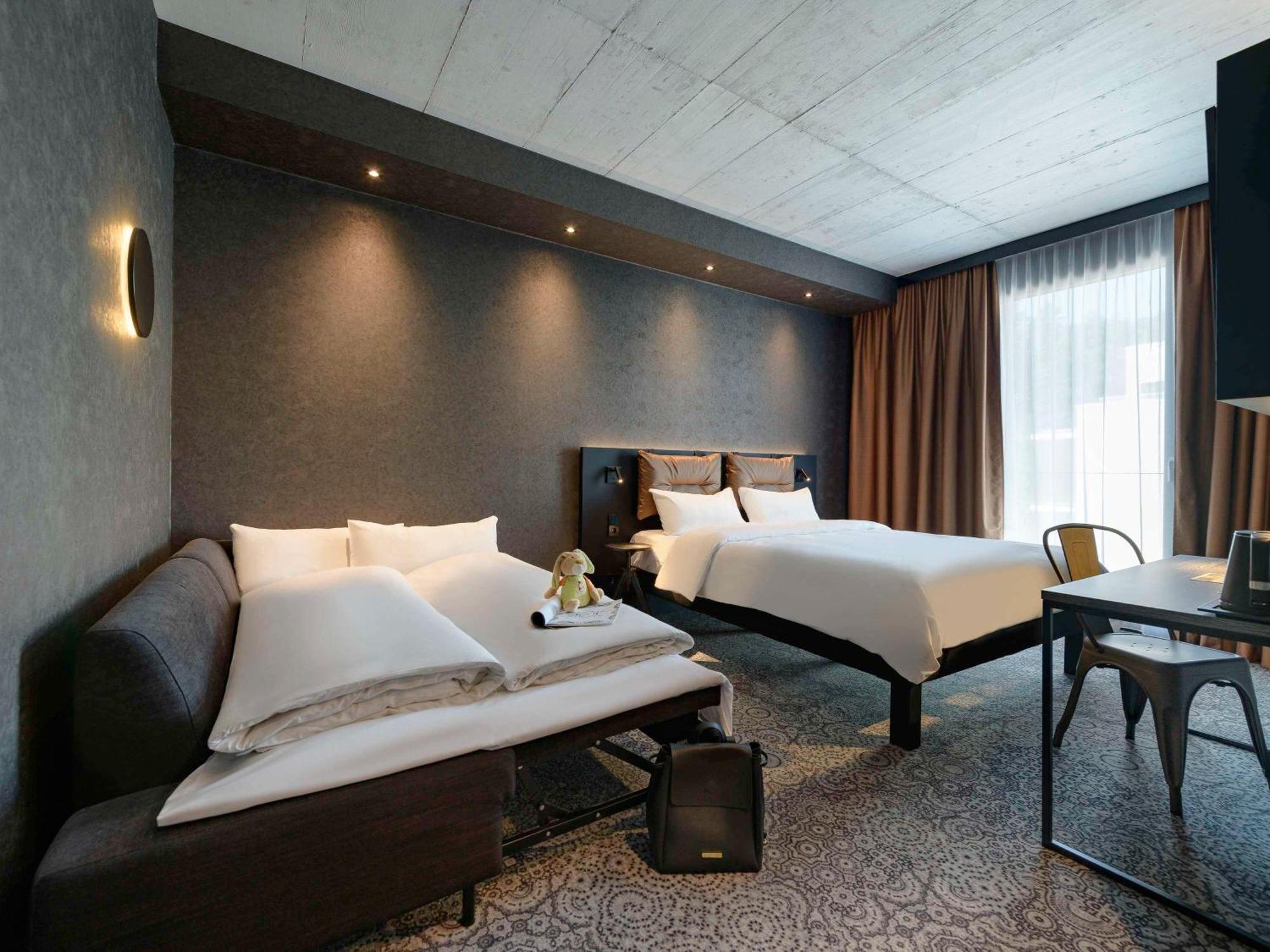 Hotel Ibis Styles FDH Exterior foto