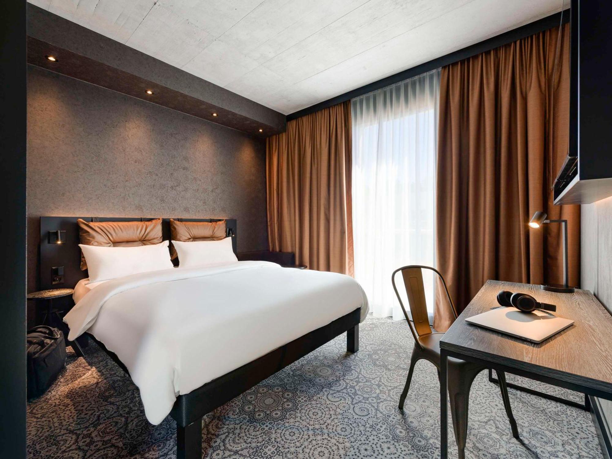 Hotel Ibis Styles FDH Exterior foto