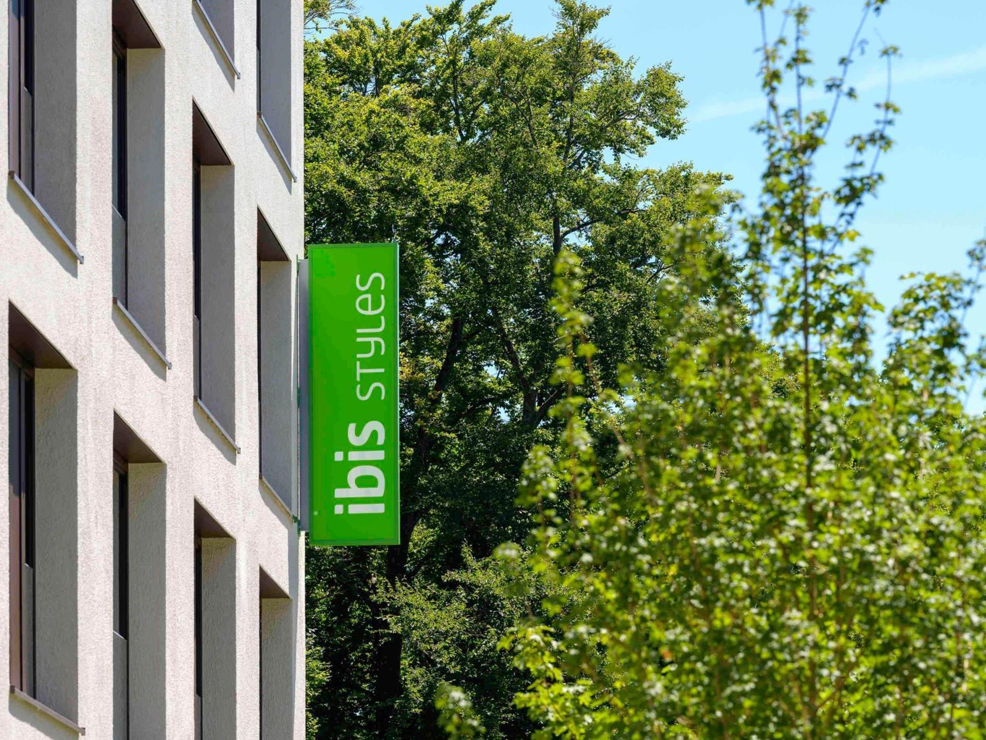 Hotel Ibis Styles FDH Exterior foto